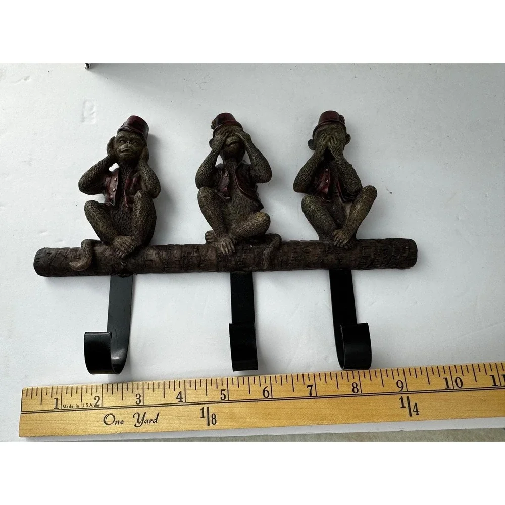 Three Wise Monkeys Wall Coat Rack See Hear Speak No Evil Fez Hat Resin 10.5in